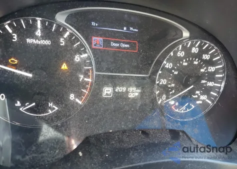 2015 Nissan Altima 2.5/2.5 S/2.5 Sl/2.5 Sv z USA, uszkodzony, nr VIN 1N4AL3AP2FC207124